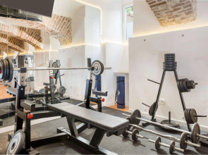 Best Western Plus Celebrity Suites
