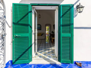 Capri Turquoise by Napoliapartments