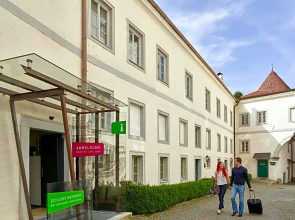 Schloss Weinberg