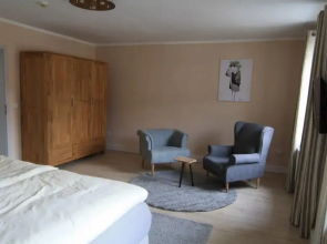 Ferienwohnung 2.OG.Links