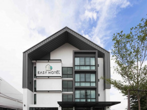 Easy Hotel