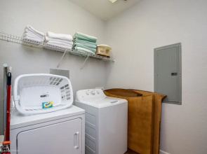 Huge, Tastefully Furnished Condo With Wood Floors! 3bd/2ba at Vista Cay 3vc049