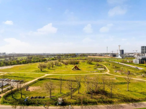 New-York style studio (free PARKING/free NETFLIX & sunny terrace)