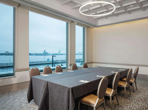 Hilton Philadelphia at Penn's Landing