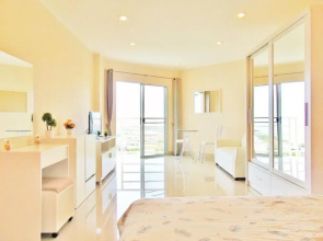 Pattaya Jomtien Holiday Apartments in Jomtien Beach Condominiums