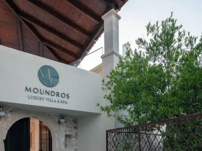 Moundros Luxury Villa & Spa