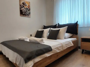 New Flat Large Living Space 5 Close to Lara Beach