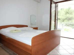 Apartments 1000 Flowers