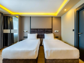 JeJu Bolton Hotel