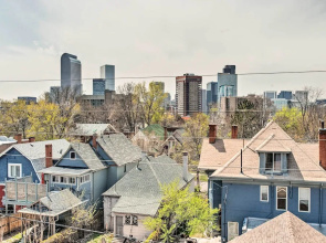 Rooftop Deck & City Views: Denver Abode!
