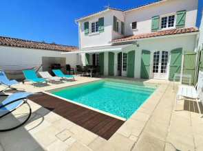 Superbe villa d'architecte avec piscine chauffée