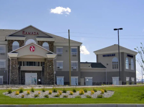 Ramada Pincher Creek