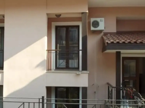 Terrace Life Palm Apart