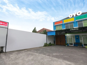 OYO 1242 Penginapan Rb Syariah