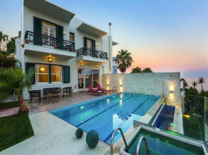 Villa in Episkopi With Private Pool