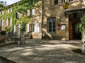 Le Moulin De Vernègues