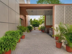 Lemon Tree Hotel, Noida