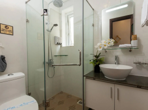 Golden Legend Diamond Hotel	
