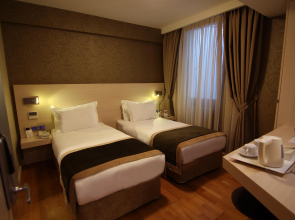 Troya Hotel