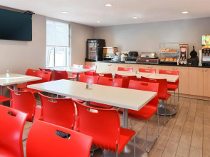 Red Lion Inn and Suites Brooklyn