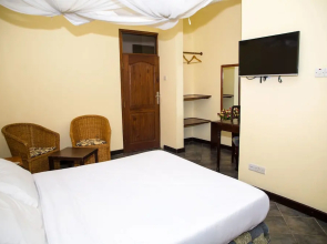 Saadani Park Hotel