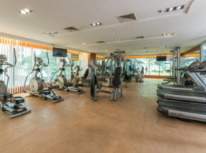 Dusit Suites Hotel Ratchadamri, Bangkok