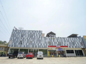 OYO 1727 Hotel 929