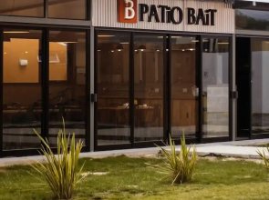 Hotel Bait