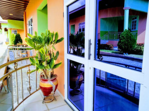 Room-renajoe Ejisu-kubease