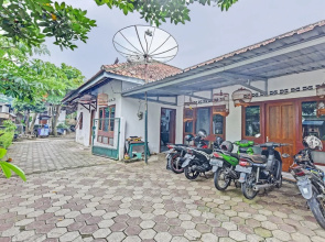 SPOT ON 91372 Wisma Bulin