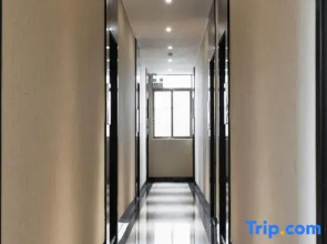 Jiangmen Huayue Boutique Apartment (Jiangmen East Station Branch)
