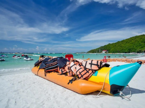 Seven Sea Condo & Water Park Pattaya By the Sea