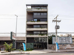 Charlie Porto Alegre Praça 4