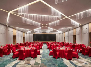 Holiday Inn Wuxi Central Station by IHG