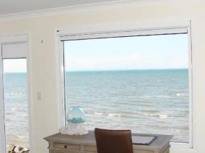 Ocean Pearl - 3 bedroom beachfront property!