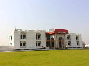 Anand Luxury Villa By OYO Rooms