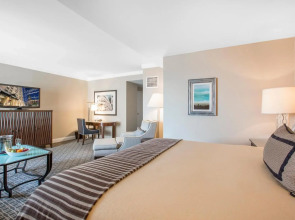 Omni Los Angeles Hotel at California Plaza