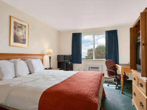 Travelodge Port of Tacoma WA
