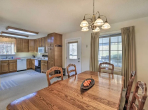 Laptop-friendly Appalachian Mountain Retreat!