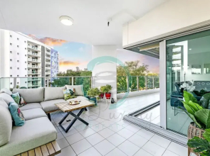 ZEN TREE BLOSSOM - 3BR Luxury Apartment