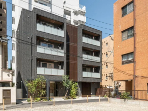 Grand Base Yakuin Odori