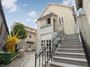 Nice Apartment in Sinj With Wifi and 3 Bedrooms