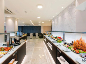 Atlantis Beach Hotel