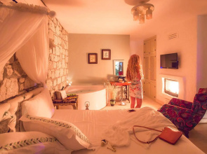Palas Alacati - Adults Only