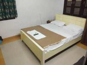 Iroomz Lotus Grand