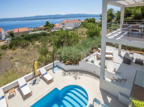 Villa Bol Brac save 15 percent on Split-villas com