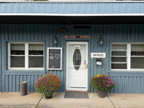 Colton Point Motel