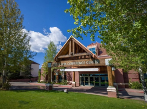 Holiday Inn Estes Park by IHG