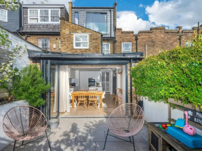 3-bedroom Home in Richmond - Ideal Family Living