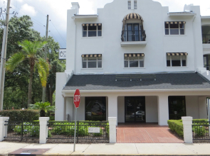 The Eo Inn - Downtown